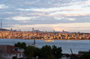Luxury Flat W/Exceptional Terrace & Bosphrous View